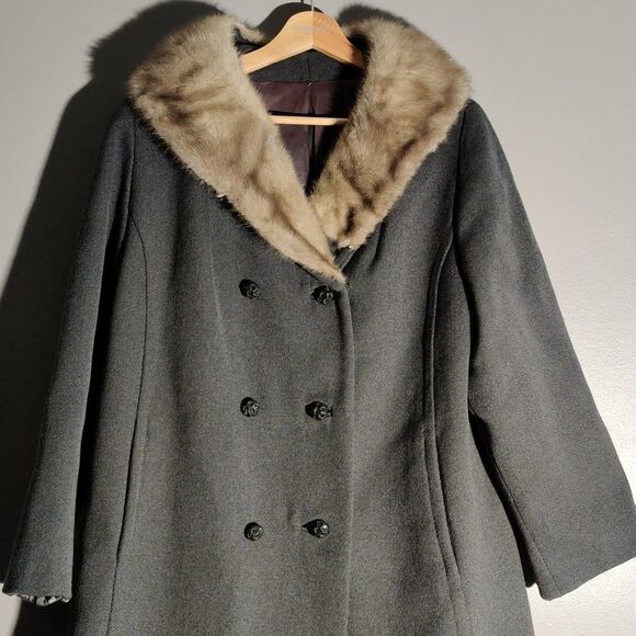 📏Vintage Fur Collar Union Made Long Overcoat - Picture 3 of 6